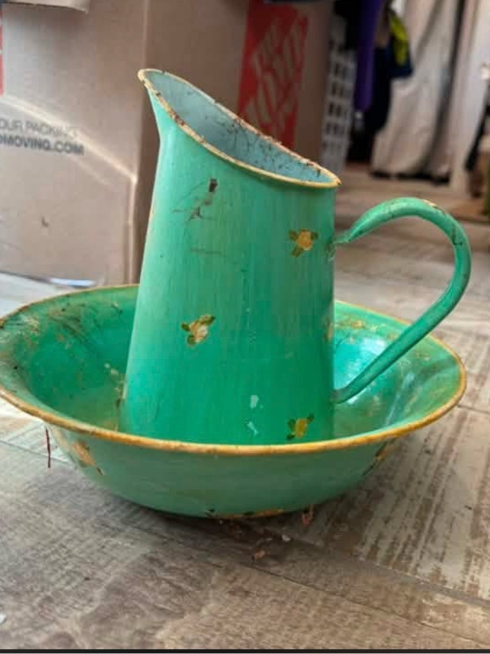 Vintage Enamel Pitcher & Wash Basin Set – Turquoise/Seafoam Floral Farmhouse Dec